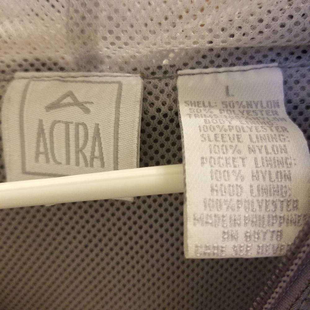 Lightweight Jacket - Picture 5 of 5